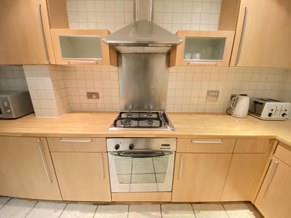 Large 5-Bed City Centre Townhouse With Secure Parking Manchester Exterior foto